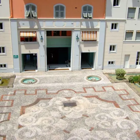 Splendid Studio Directly On The Port Of - Luxury Le Neptune Apartman